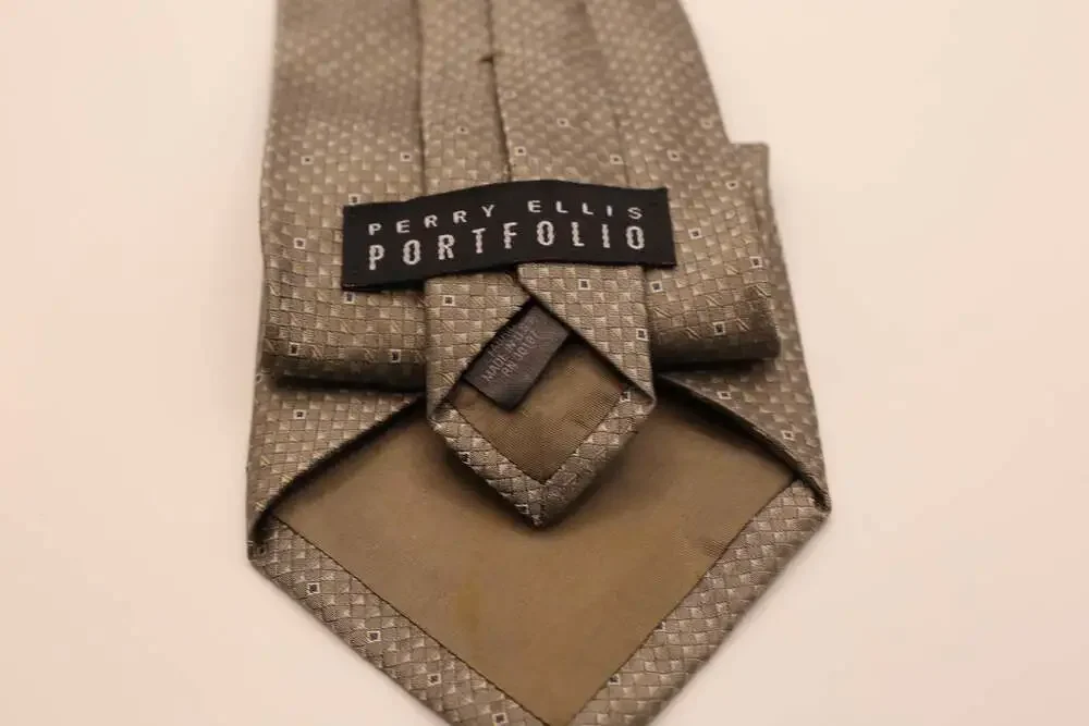 Perry Ellis has visible